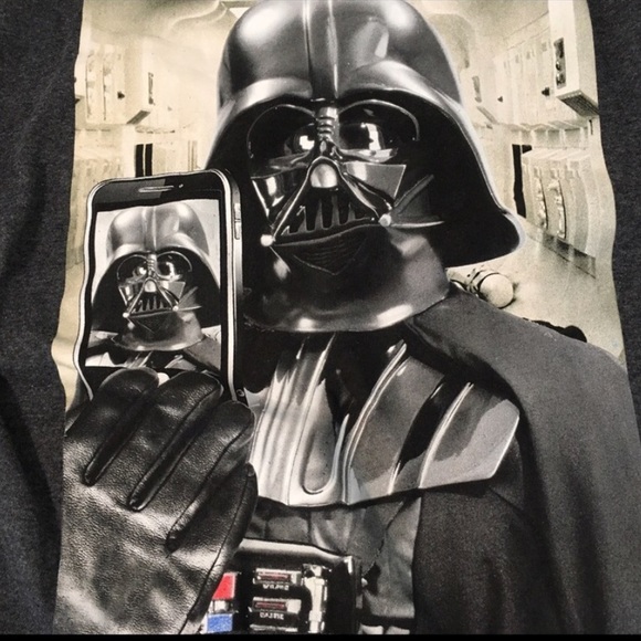 NWOT Star Wars Darth Vader Selfie T Shirt Retro - Picture 2 of 4